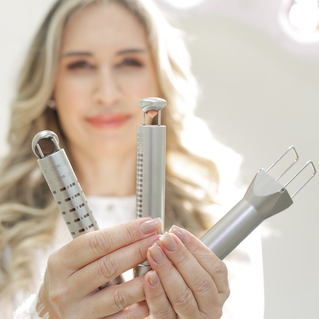Dra. Ellen Carvalho com instrumentais